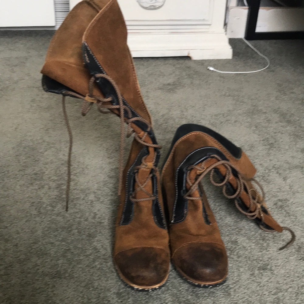 Womans Sorel leather boots